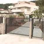 Willa Luxury Family Front - Sunday House *
