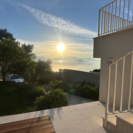 Luxury Family Front - Sunday House Villa