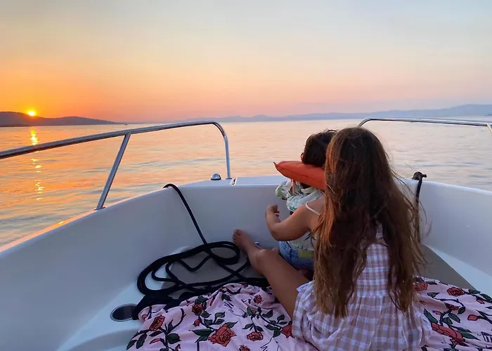 Luxury Family Front - Sunday House * Slatine