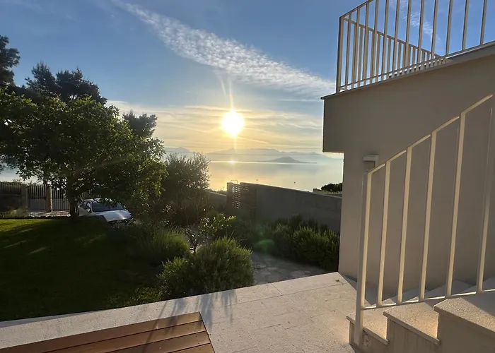 Luxury Family Front - Sunday House Villa