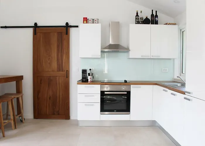 Luxury Family Front - Sunday House Slatine